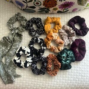 ⚡️ONE WEEK LEFT BEFORE DONATION⚡️ Multi Pack- Scrunchies